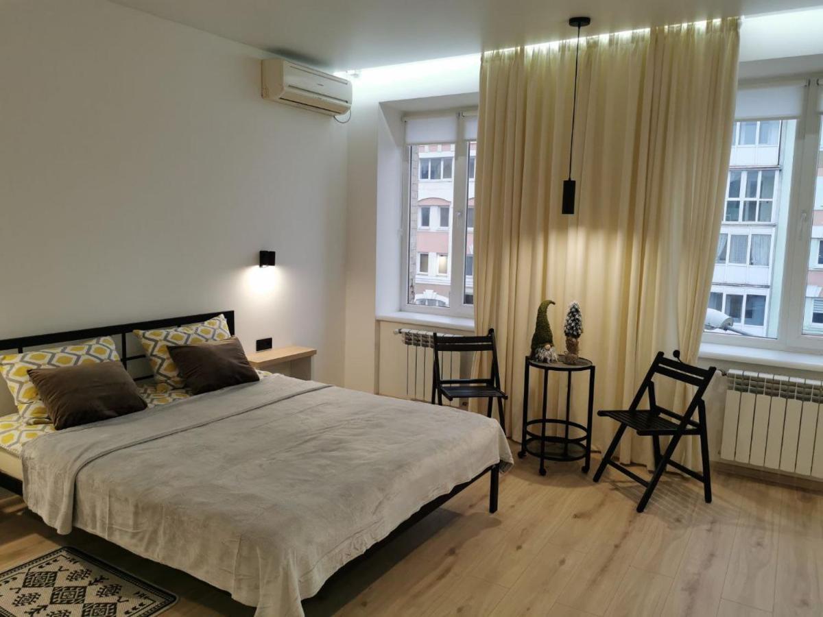 Soborna Apartment Ровно Экстерьер фото