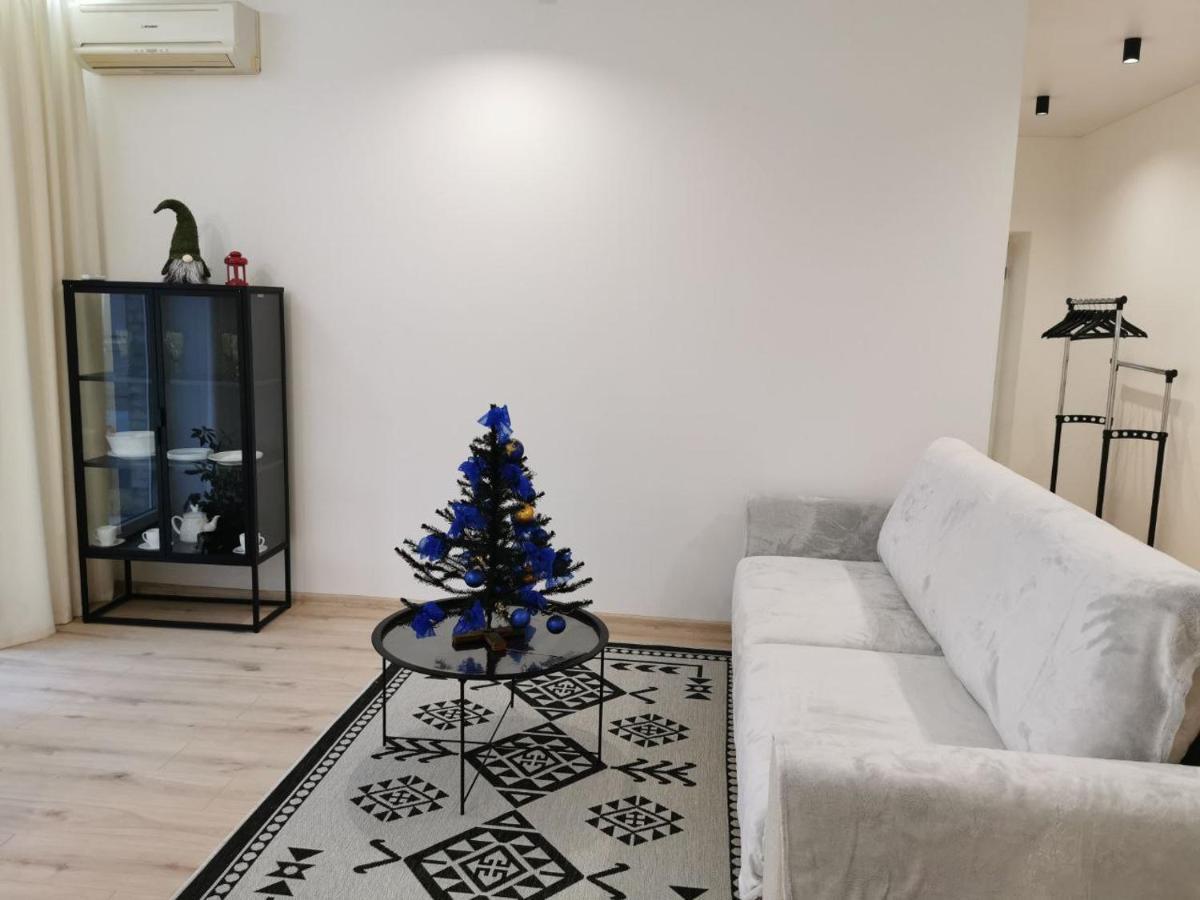 Soborna Apartment Ровно Экстерьер фото