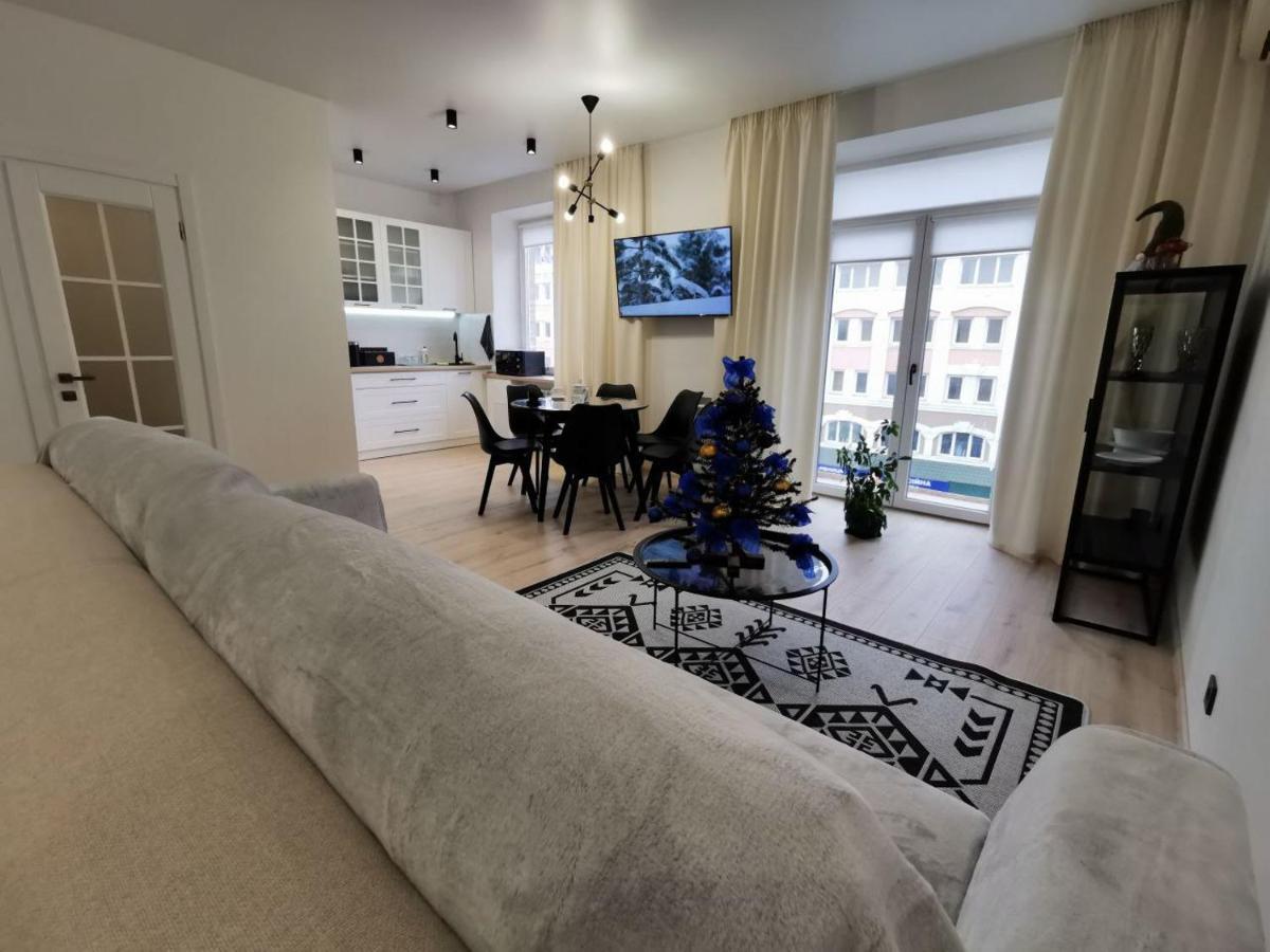 Soborna Apartment Ровно Экстерьер фото