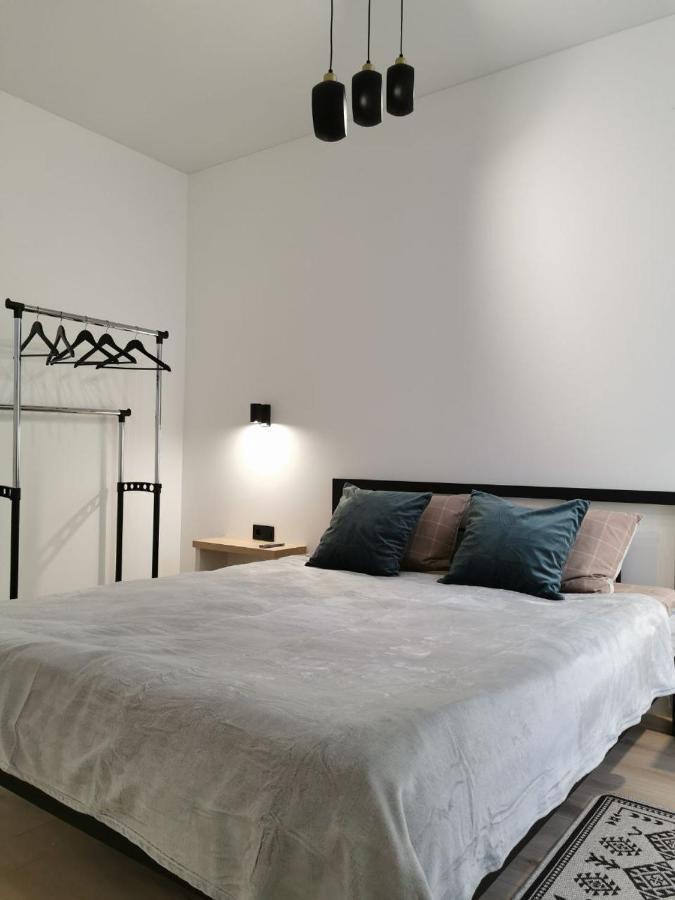 Soborna Apartment Ровно Экстерьер фото