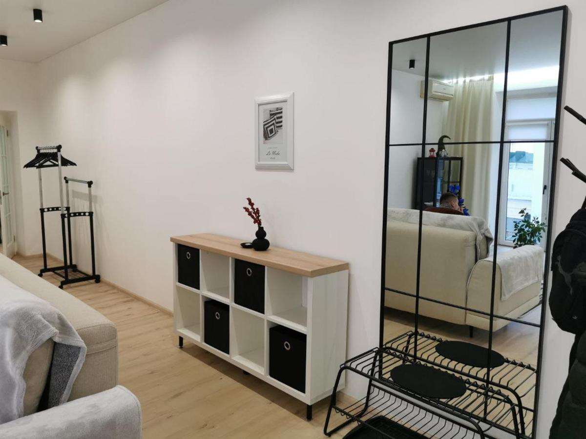 Soborna Apartment Ровно Экстерьер фото