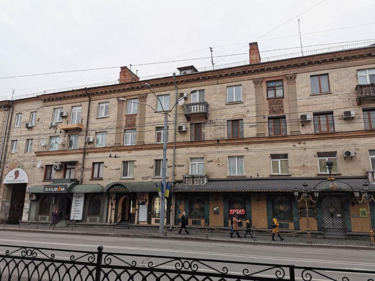 Soborna Apartment Ровно Экстерьер фото