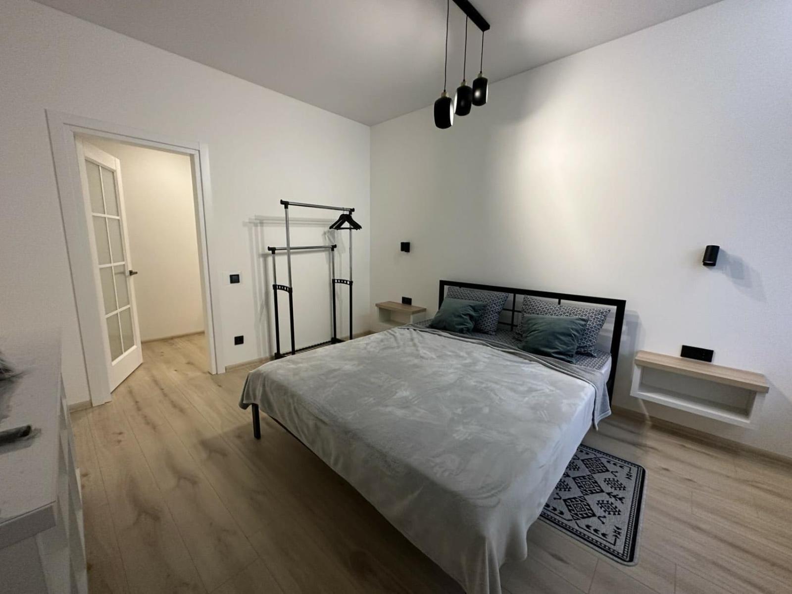 Soborna Apartment Ровно Экстерьер фото