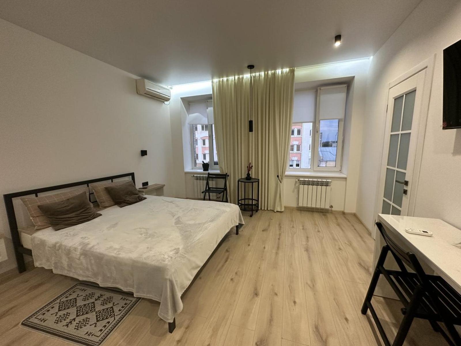 Soborna Apartment Ровно Экстерьер фото
