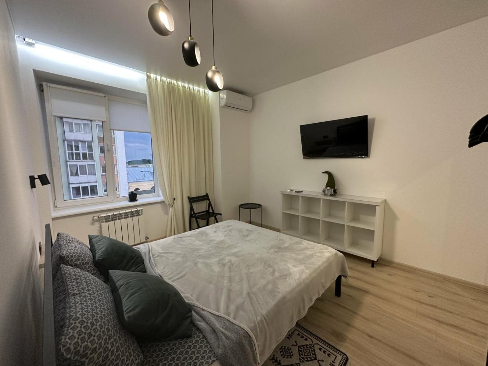 Soborna Apartment Ровно Экстерьер фото