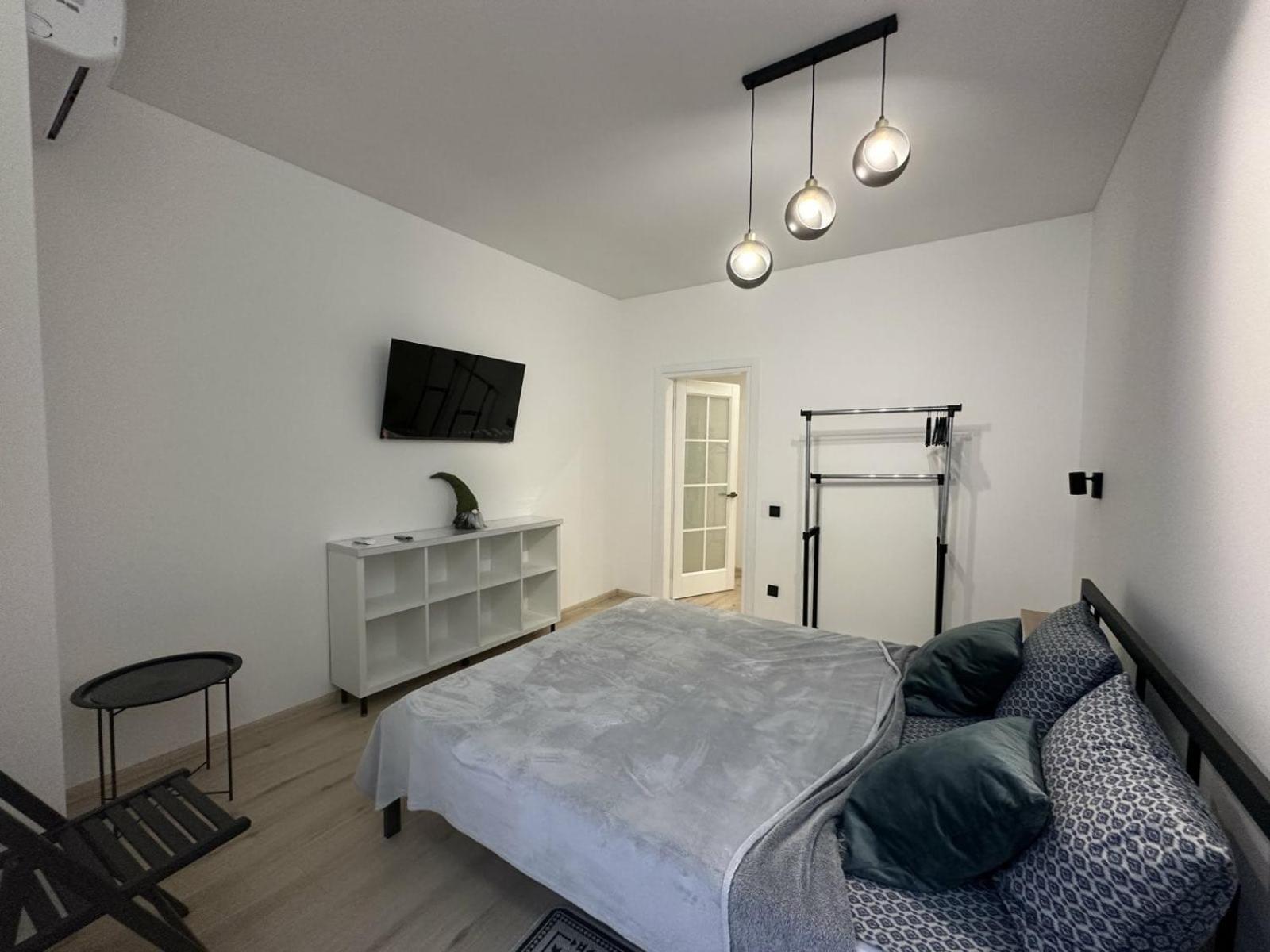 Soborna Apartment Ровно Экстерьер фото