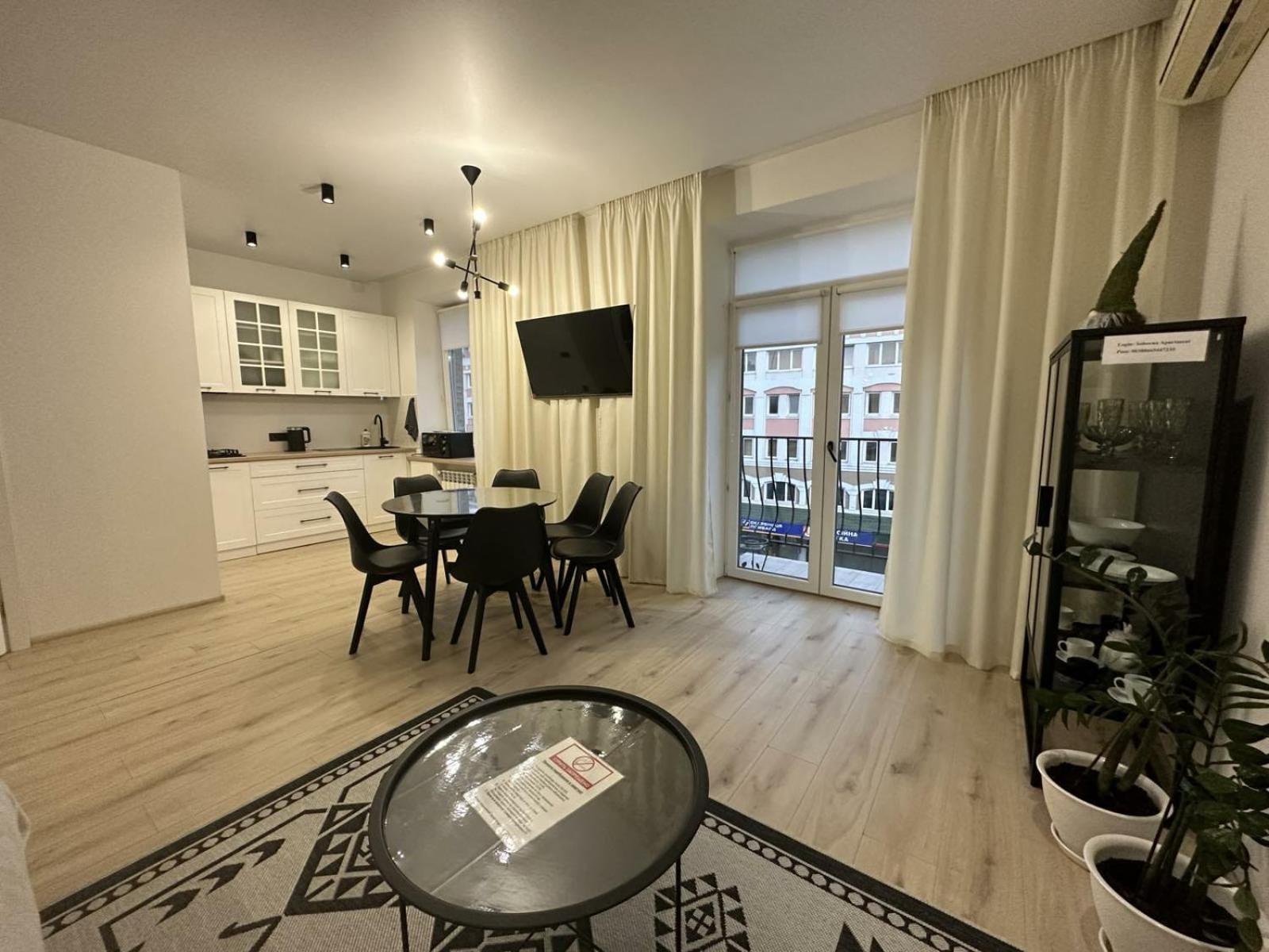 Soborna Apartment Ровно Экстерьер фото
